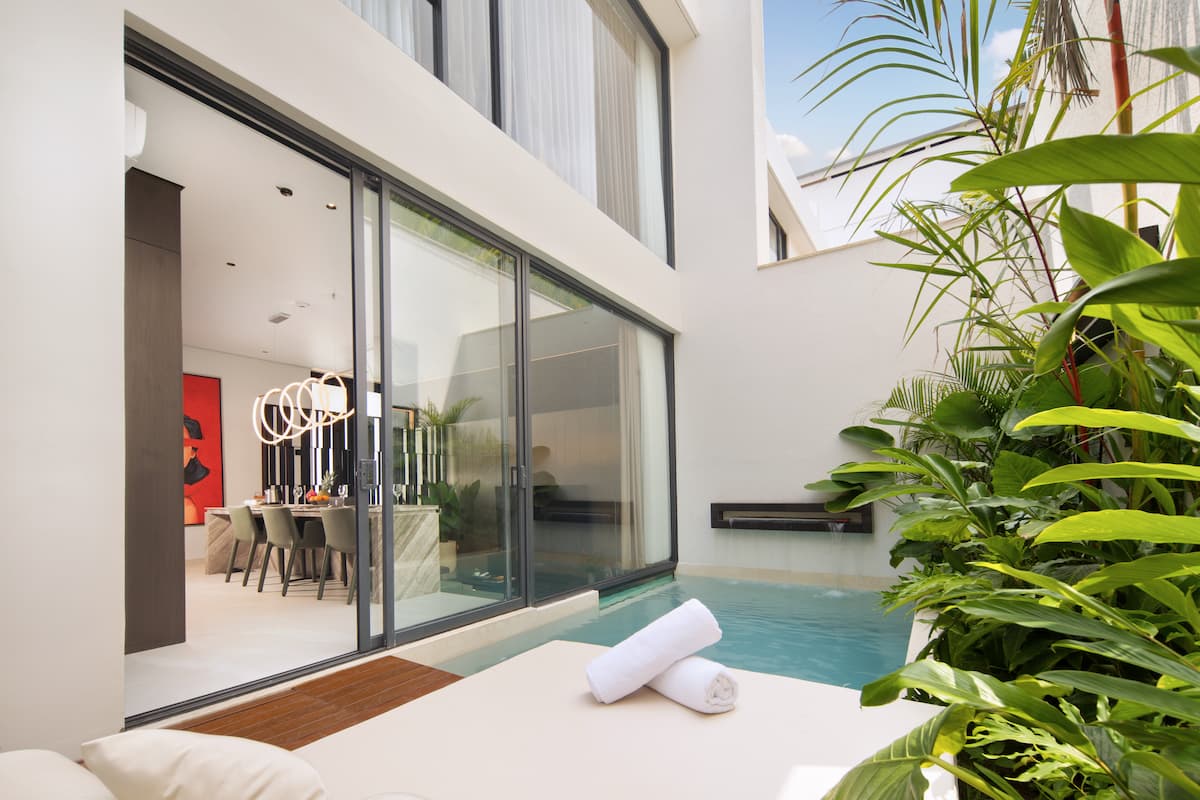 1-Bdr Townhouse